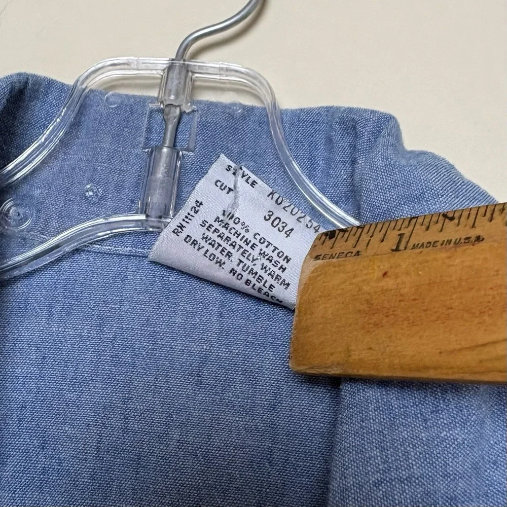 Vintage Guess Girls Button Up Cropped Tie Shirt Medium 90s Denim Chambray